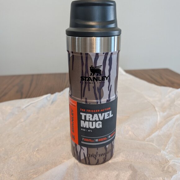 VERY RARE Stanley 16oz 0.47L Camo Trigger-Action Travel Mug NEW - Picture 1 of 6